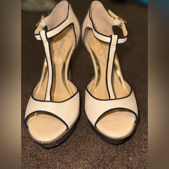 Used Jessica Simpson platforms - Picture 2 of 8
